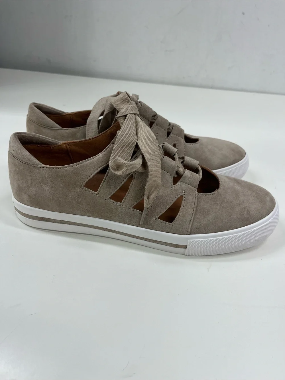 L'Amour Des Pieds Kanav Taupe Suede Cutout Sneakers Size 8